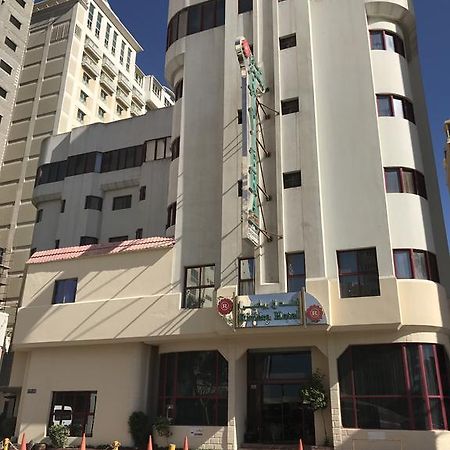 Riviera Hotel Манама Экстерьер фото