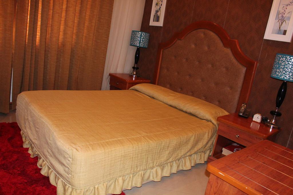 Riviera Hotel Манама Экстерьер фото