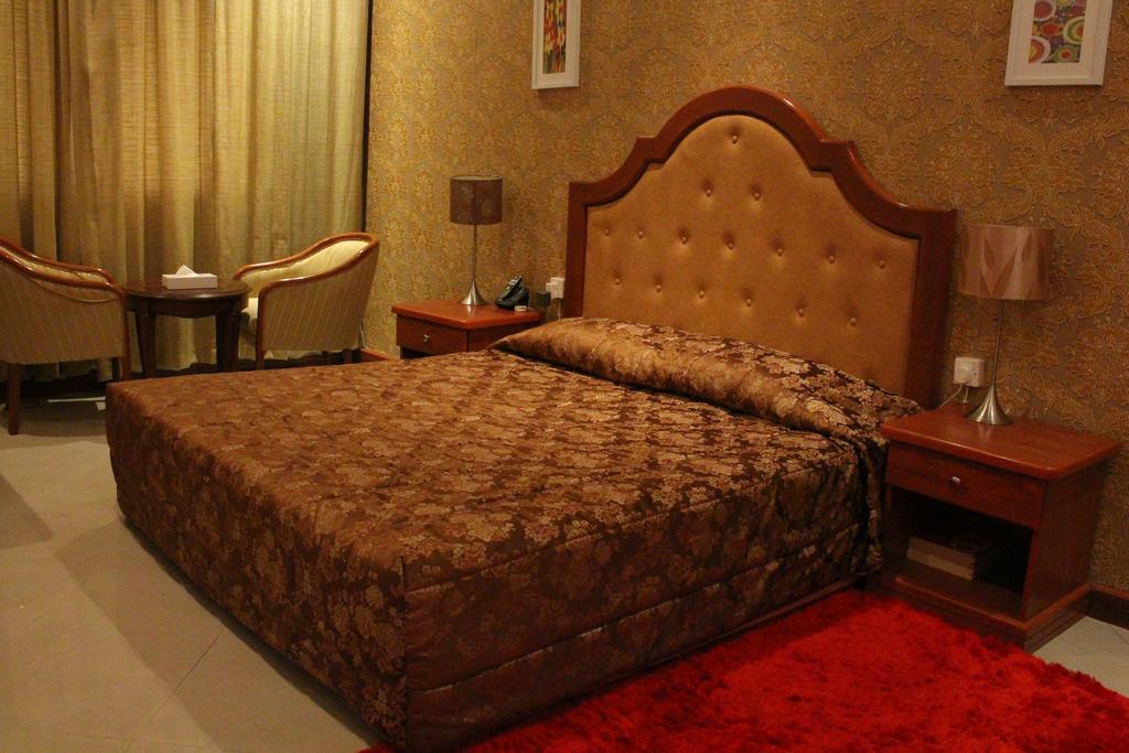 Riviera Hotel Манама Экстерьер фото